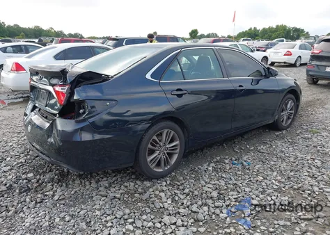 2015 Toyota Camry Se z USA, uszkodzony, nr VIN 4T1BF1FK4FU894703